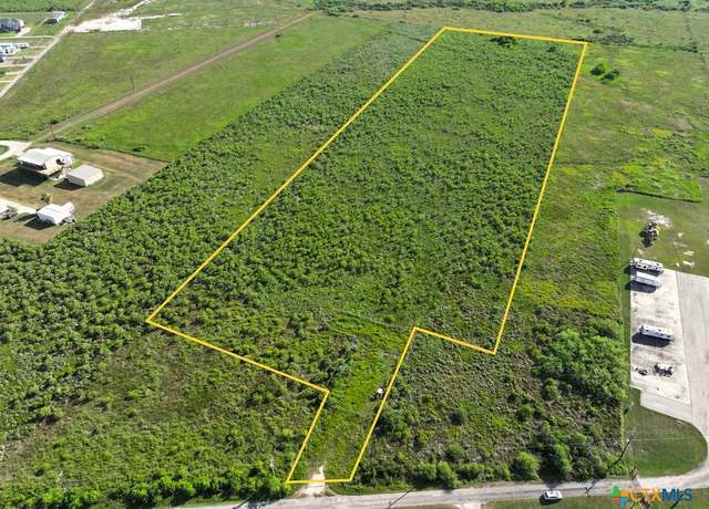 Property at 373 N Blackburn Ave, Port Lavaca, TX 77979