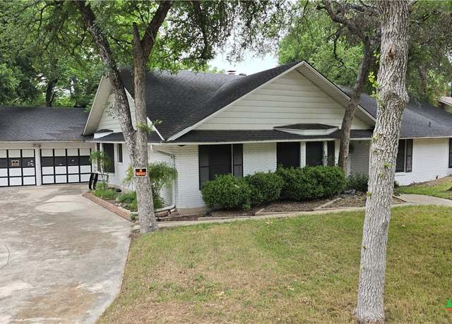 Property at 4002 El Capitan Dr, Temple, TX 76502, 3 beds, 3 baths
