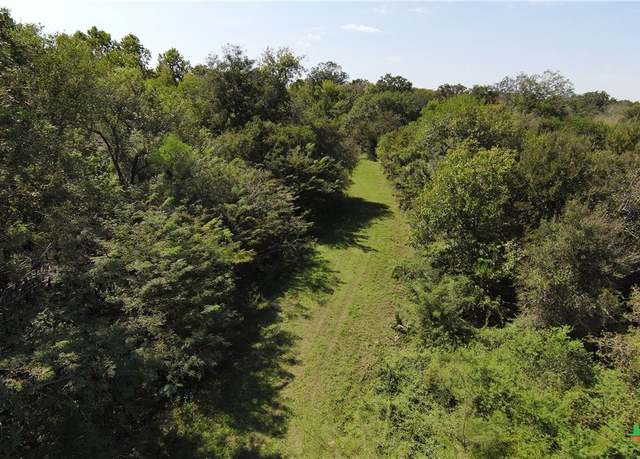 Property at 2224 Levee Rd, Bloomington, TX 77951