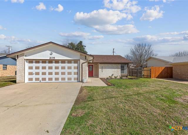Property at 205 Margarita Dr, Killeen, TX 76542, 3 beds, 2 baths