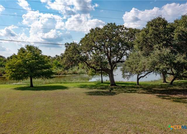 Property at 107 E Circle St, Goliad, TX 77963