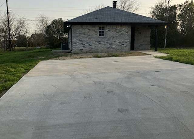 Property at 8501 Iowa Ave, Temple, TX 76502, 2 beds, 2 baths