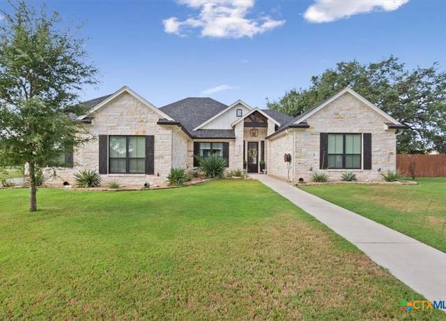 Property at 8201 Collins Creek Dr, Salado, TX 76571, 4 beds, 2 baths