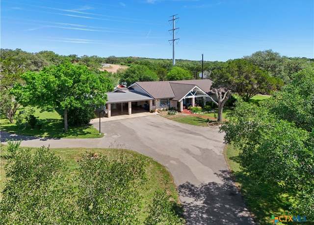 Property at 103 Pleasant Ln, New Braunfels, TX 78132, 4 beds, 2 baths