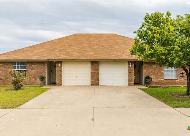 Property at 3206 Toledo Dr, Killeen, TX 76542, 6 beds, 4 baths