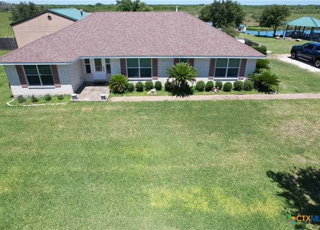 Property at 446 Gibb Blvd, Seadrift, TX 77983, 3 beds, 2 baths
