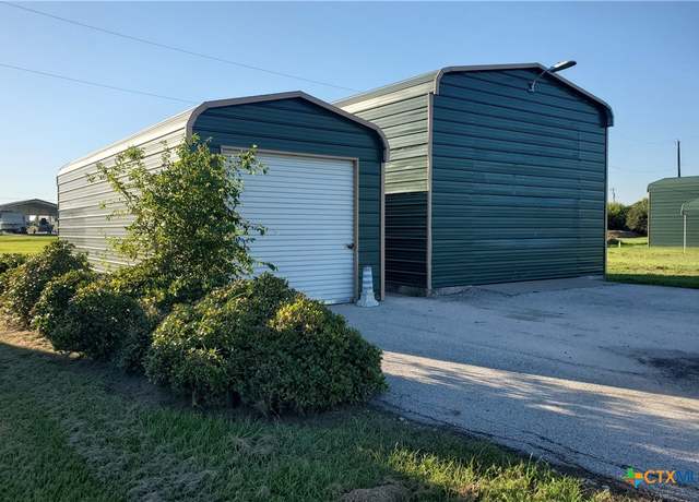 Property at 306 N 13th St, Seadrift, TX 77983