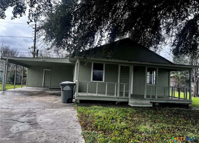 Property at 3601 Cedar St, Victoria, TX 77901, 3 beds, 2 baths