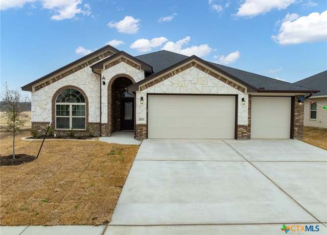 Property at 509 Roy Cordell St, Killeen, TX 76542, 4 beds, 3 baths