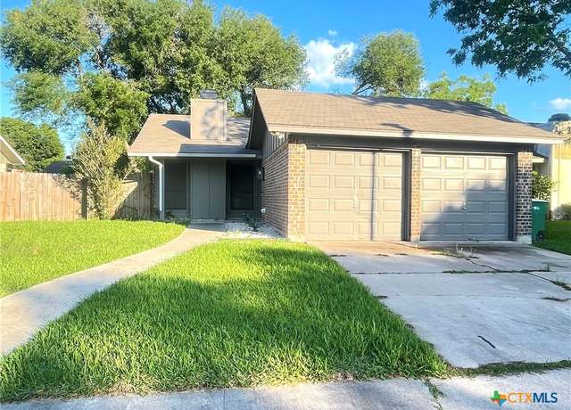 Property at 420 Londonderry Dr, Victoria, TX 77901, 3 beds, 1.5 baths