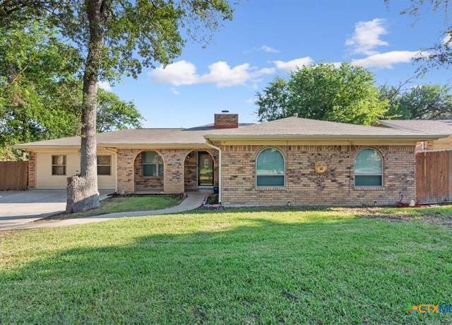 Property at 423 Carothers St, Copperas Cove, TX 76522, 3 beds, 2 baths