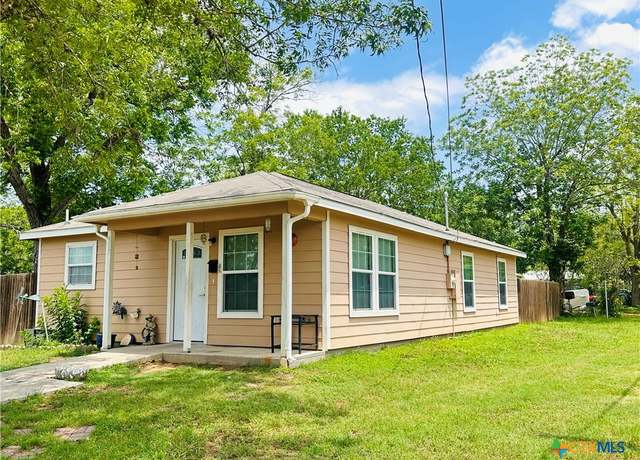 Property at 317 Aubrey St, Yoakum, TX 77995, 3 beds, 2 baths
