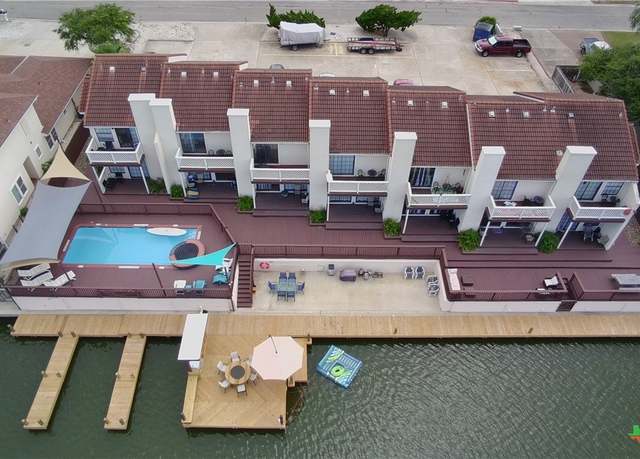 Property at 14130 North Cabana St, Corpus Christi, TX 78418, 3 beds, 3 baths