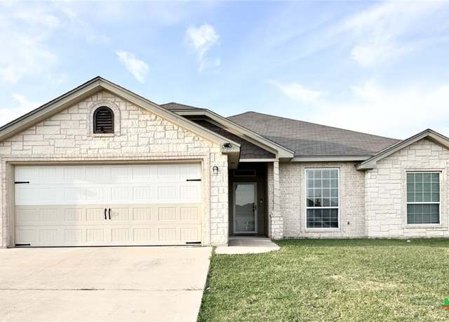 Property at 3205 Alamocitos Creek Dr, Killeen, TX 76549, 5 beds, 2.5 baths