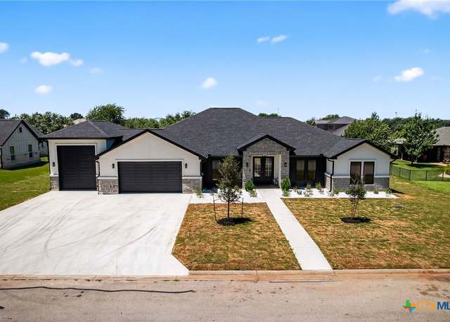 Property at 103 Still Meadow Dr, Kingsland, TX 78639, 4 beds, 3 baths