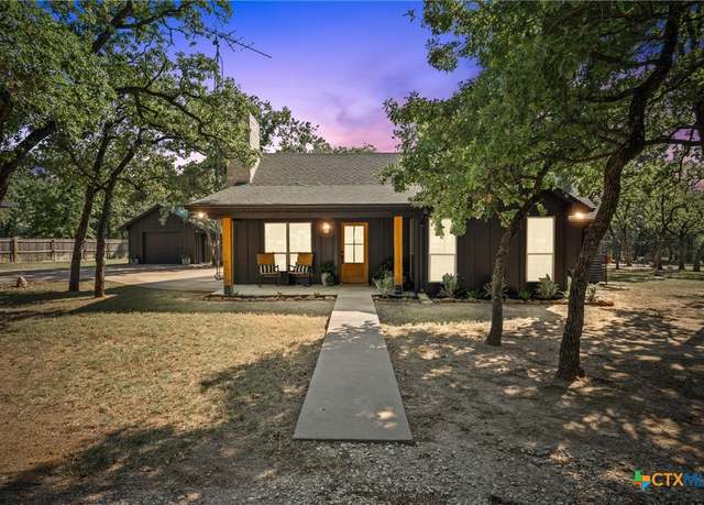 Property at 103 County Road 424b, Lorena, TX 76655, 2 beds, 1.5 baths