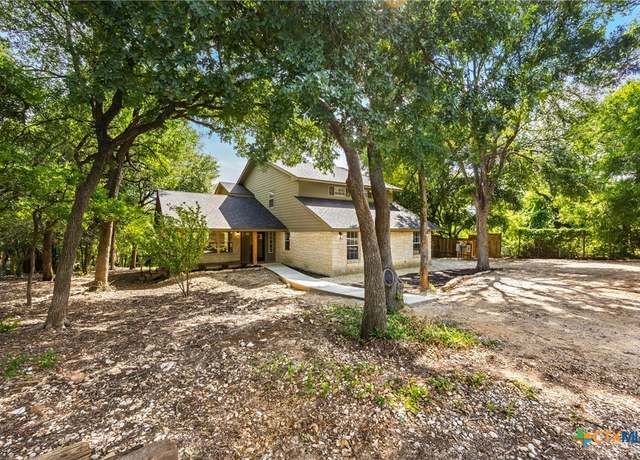 Property at 3268 Eagle Point West Ave, Belton, TX 76513, 4 beds, 3.5 baths