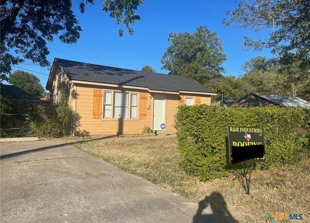 Property at 704 E Ave N, Temple, TX 76504, 2 beds, 1 bath