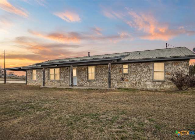 Property at 325 Branson Ln, Gatesville, TX 76528, 3 beds, 2.5 baths