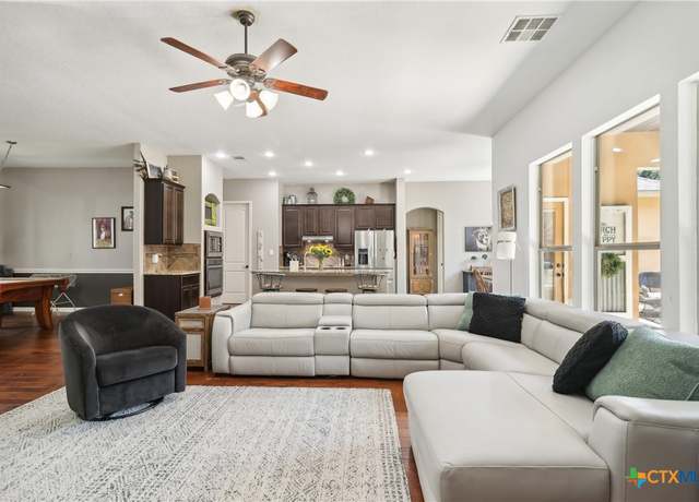 Property at 2624 Wild Cat Roost, New Braunfels, TX 78132, 4 beds, 3 baths
