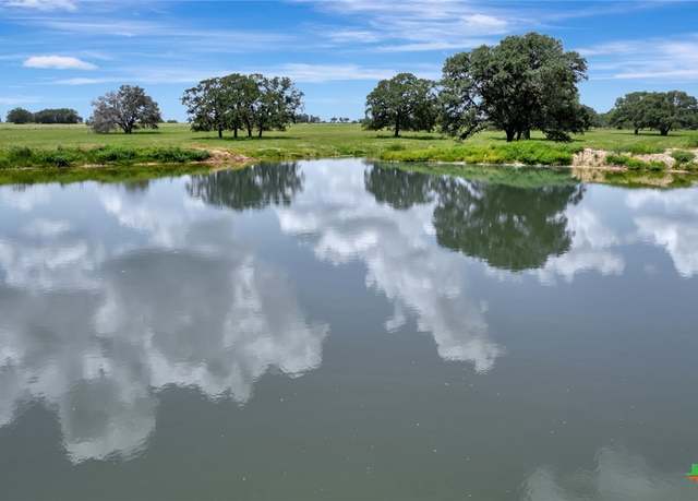 Property at 13320 Us Highway 77, Hallettsville, TX 77964