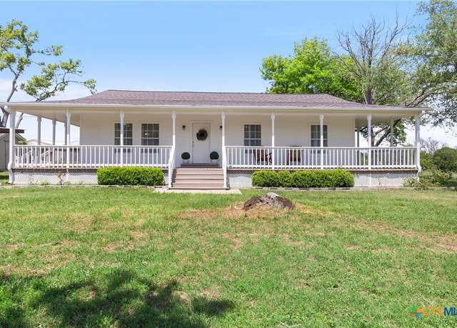 Property at 2002 E Young Ave, Temple, TX 76501, 3 beds, 2 baths