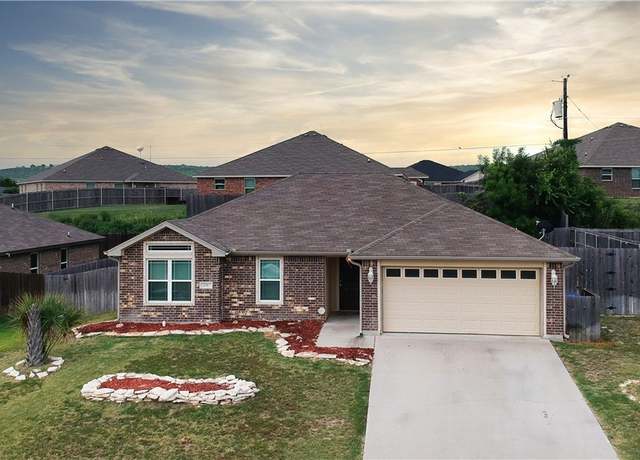 Property at 2711 Curtis Dr, Copperas Cove, TX 76522, 3 beds, 2 baths