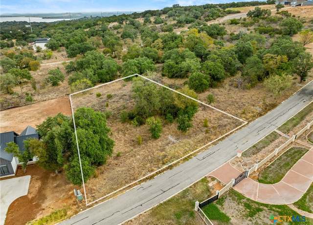 Property at 36 Keystone Rdg, Buchanan Dam, TX 78609