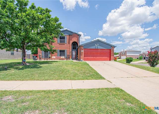 Property at 2409 Eppinette Dr, Killeen, TX 76542, 4 beds, 2.5 baths