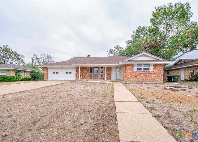 Property at 3017 Oaklawn Dr, Temple, TX 76502, 3 beds, 2 baths