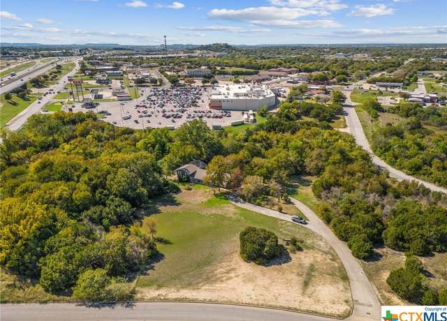 Property at 500 Lookout Ridge Blvd, Harker Heights, TX 76548, 4 beds, 3 baths