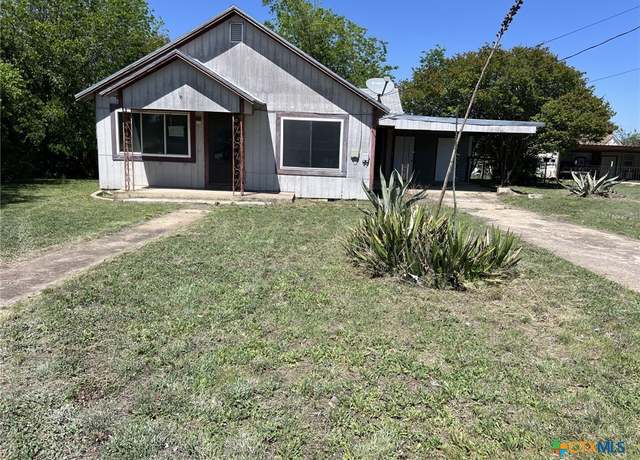 Property at 503 W Baker St, Hamilton, TX 76531, 2 beds, 1 bath