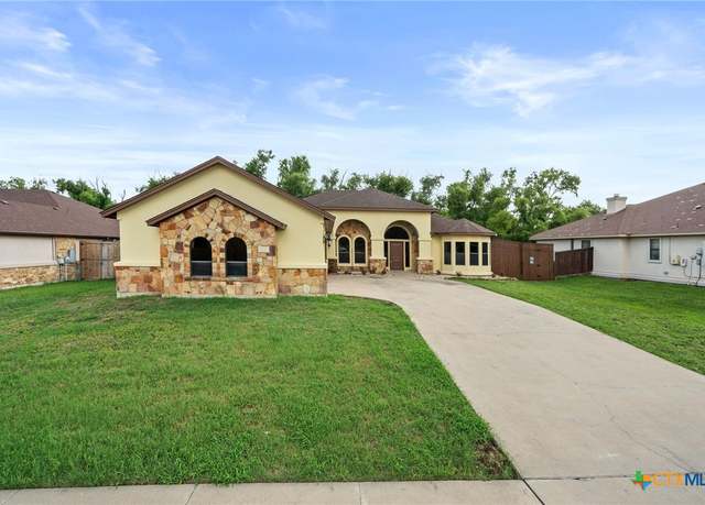 Property at 5311 Spring Valley Dr, Killeen, TX 76542, 5 beds, 3 baths