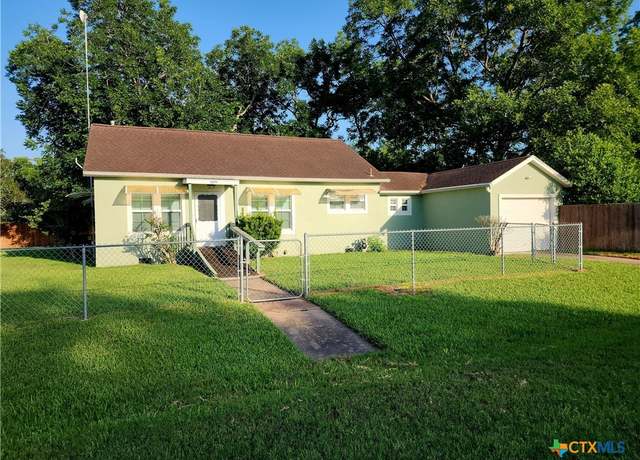 Property at 309 E 6th, Nordheim, TX 78141, 2 beds, 2 baths
