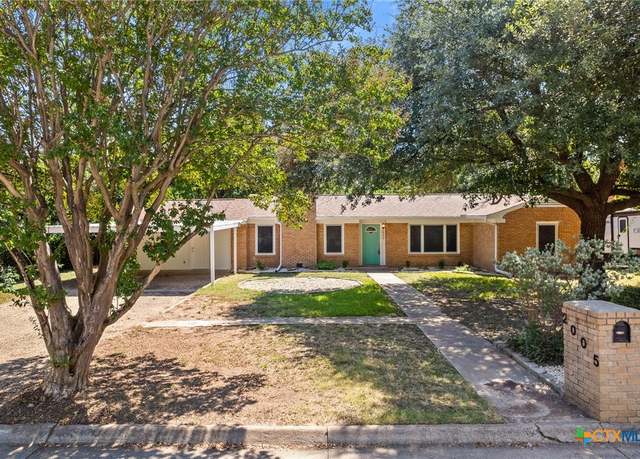 Property at 2005 Downing St, Belton, TX 76513, 3 beds, 2 baths