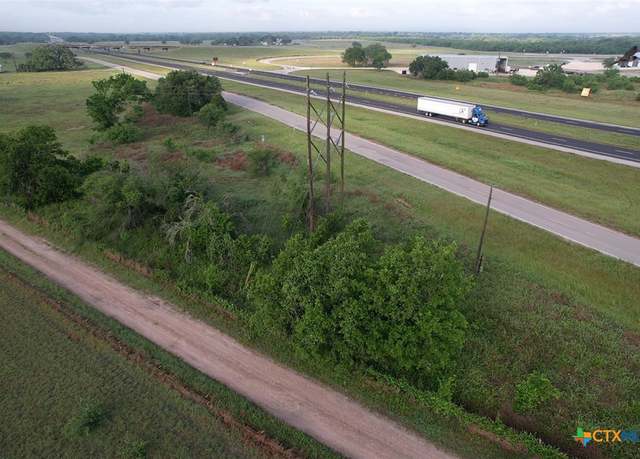 Property at 734 E Frontage Rd, Victoria, TX 77905