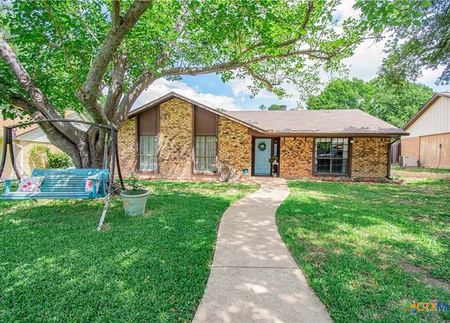 Property at 2210 Buckskin Trl, Temple, TX 76502, 3 beds, 2 baths