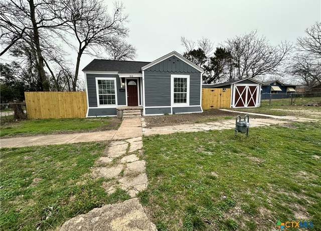 Property at 1818 W Avenue L, Temple, TX 76504, 3 beds, 2 baths
