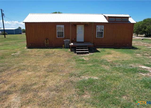 Property at 1101-1103 W Houston Ave, Seadrift, TX 77983, 2 beds, 1 bath
