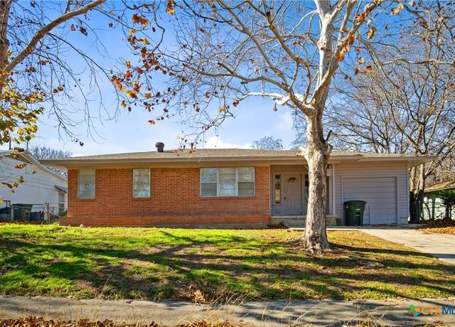 Property at 702 S 11th St, Copperas Cove, TX 76522, 3 beds, 1 bath