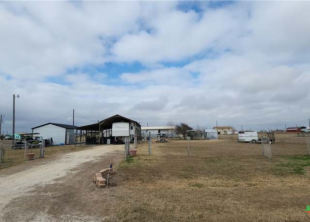 Property at 220 Tarpon Dr, Palacios, TX 77465
