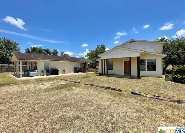 Property at 2899 Fm 1685, Victoria, TX 77905, 3 beds, 2 baths