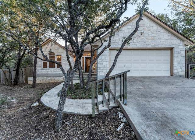 Property at 5 Quiver Ct, Wimberley, TX 78676, 3 beds, 2 baths