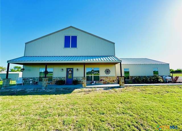 Property at 1610 Fm 107, Gatesville, TX 76528, 3 beds, 3.5 baths