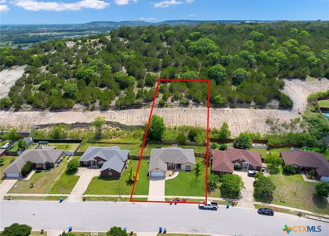 Property at 2005 Walker Place Blvd, Copperas Cove, TX 76522, 5 beds, 2 baths