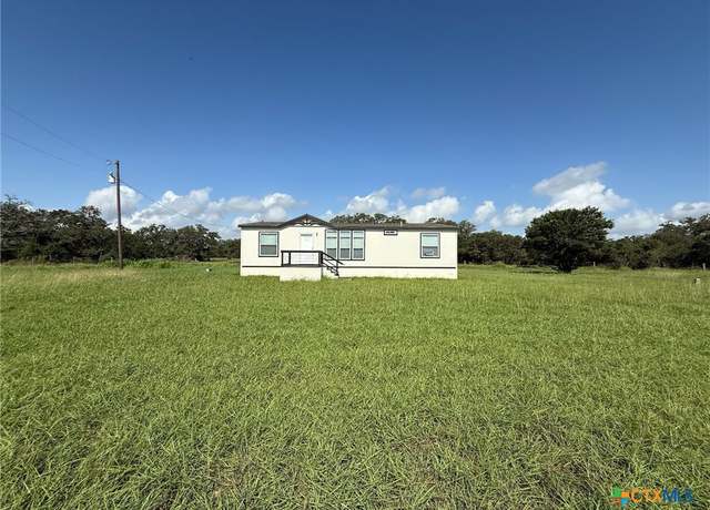 Property at 19656 Us Highway 77, Yoakum, TX 77995, 3 beds, 2 baths