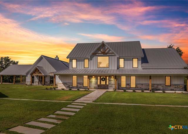Property at 13391 County Line Rd, Rogers, TX 76569, 4 beds, 2.5 baths