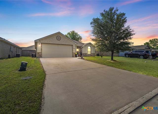 Property at 2115 Carriage House Dr, Temple, TX 76502, 3 beds, 2 baths