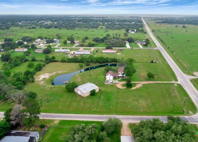 Property at 3662 N Fm 444, Inez, TX 77968, 5 beds, 3 baths