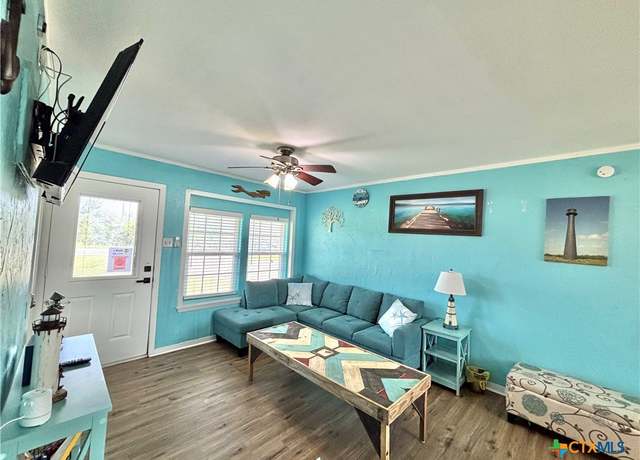 Property at 1208 W Adams St, Port O'connor, TX 77982, 4 beds, 2.5 baths